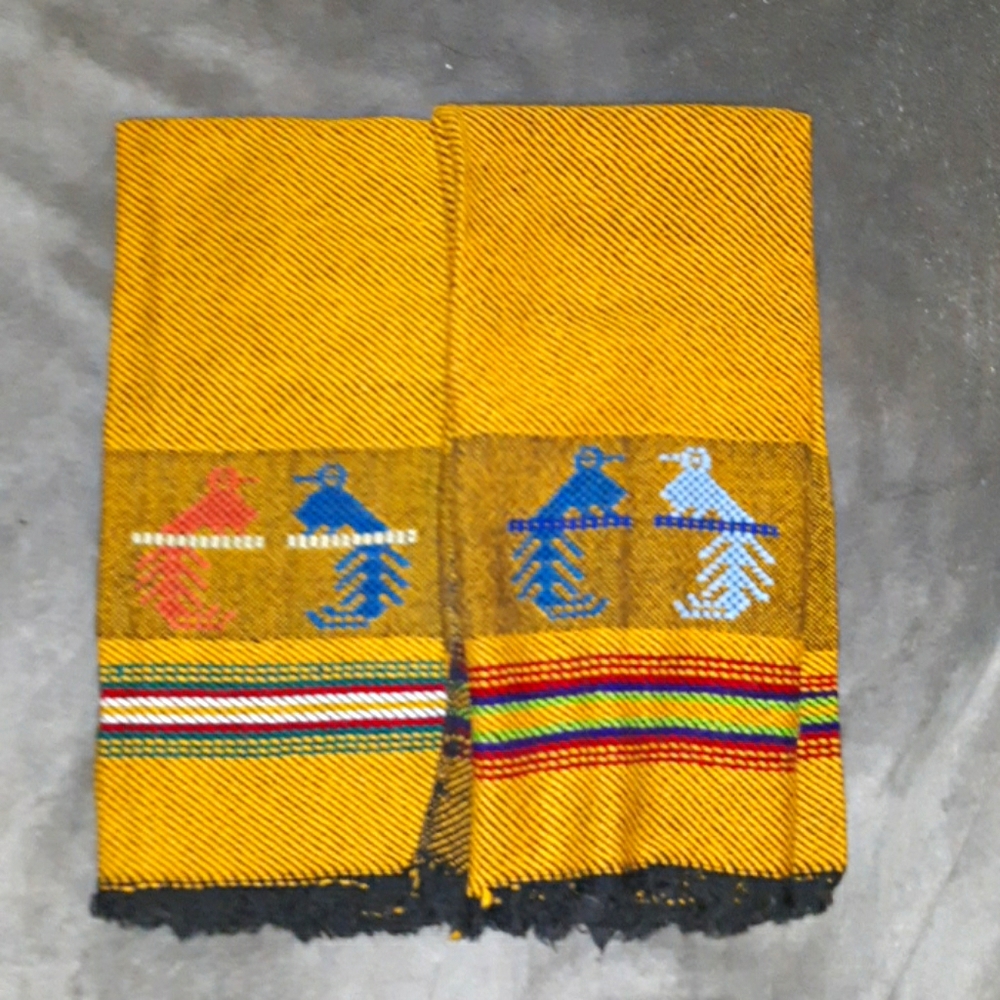 B2G1  Set of Hand towels(set is 1 item)